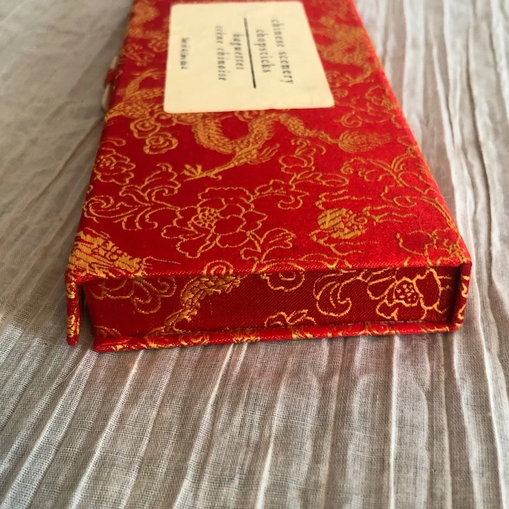 Chinese Scenery CHOPSTICKS set of 3 in red & gold serpent dragons storage box